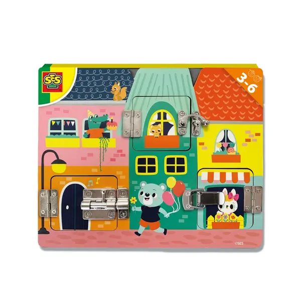 Jucarie din lemn , Incuie si descuie (placa cu activitati si usi)