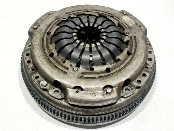 Kit ambreiaj luk (volanta masa simpla) 302057404R Dacia Dokker (2011-2017) 1.5 dci K9K 846