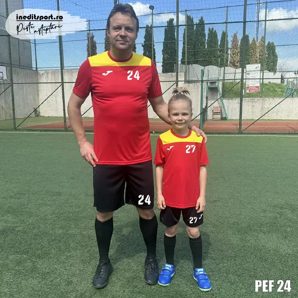 Kit echipament fotbal copii si adulti personalizabil EF24 L, Roșu