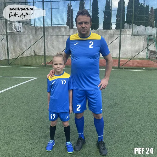 Kit echipament fotbal copii si adulti personalizabil EF24 S, Albastru