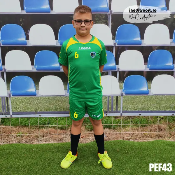 Kit echipament fotbal copii si adulti personalizabil EF43 XS