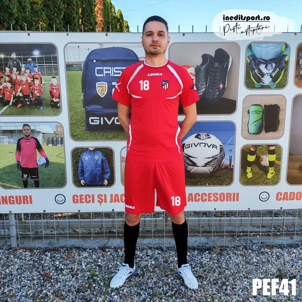 KIT Echipament fotbal copii si adulti personalizat - PEF41 Tricou si sort rosu, M
