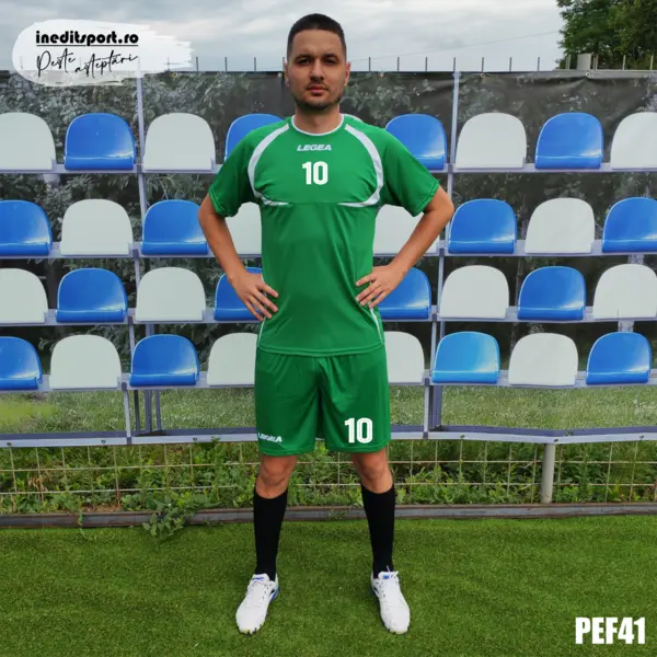 KIT Echipament fotbal copii si adulti personalizat - PEF41 Tricou și șort verde, 3XS