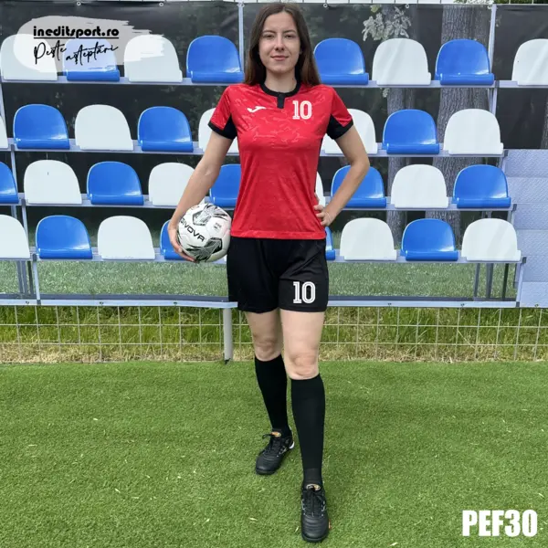 Kit echipament fotbal feminin personalizat PEF30 S