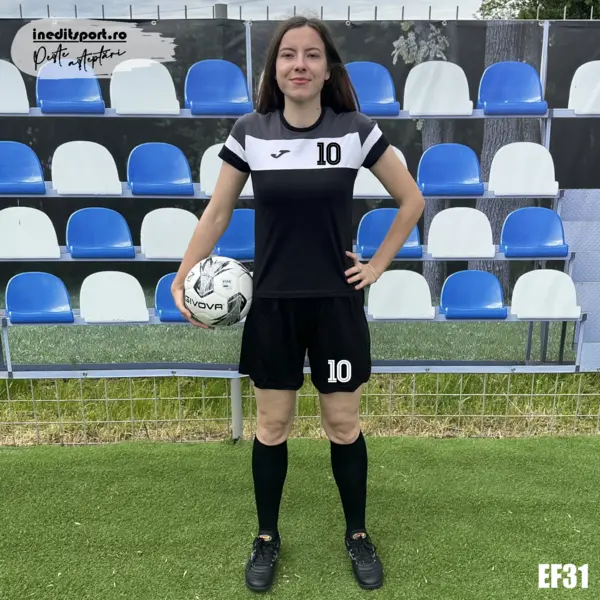 Kit echipament fotbal feminin personalizat PEF31 S
