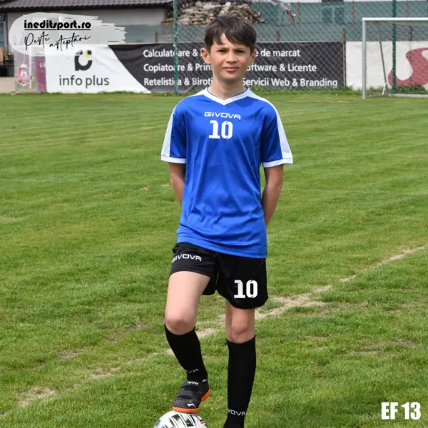 KIT GIVOVA Echipament fotbal personalizat copii si adulti PEF13 3XS, Albastru