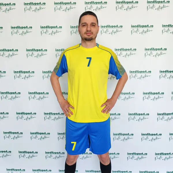 KIT Juve - 2 tricouri si sort - EF11 Galben-Albastru, L
