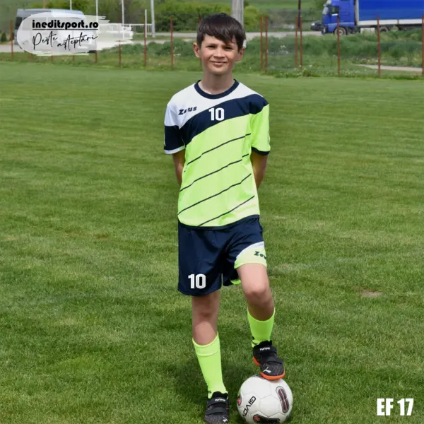 KIT LYBRA UOMO Echipament fotbal personalizabil EF17 S