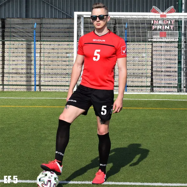 KIT One Personalizabil copii si adulti EF5 4XS, Tricou roșu, șort bleumarin