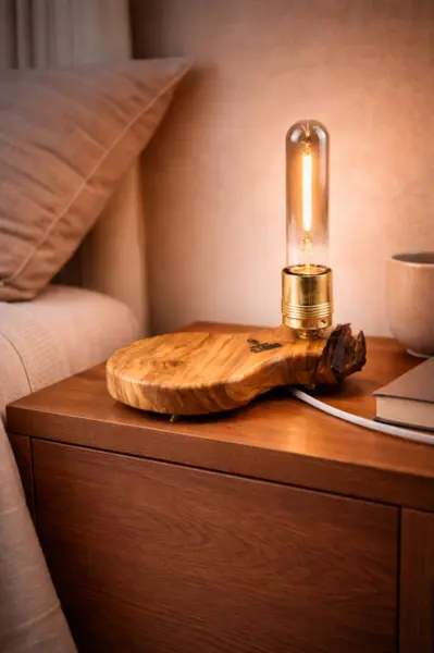 Lampa din maslin masiv - handmade