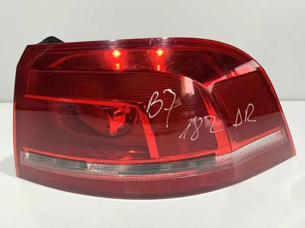 Lampa spate dreapta aripa 3AF945096E Volkswagen Passat B7 (2010-2014)