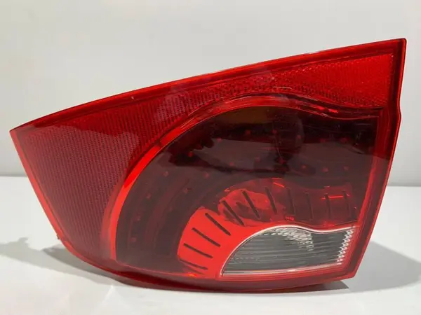 Lampa spate dreapta aripa 3R5945096D Seat Exeo (2008-2013)
