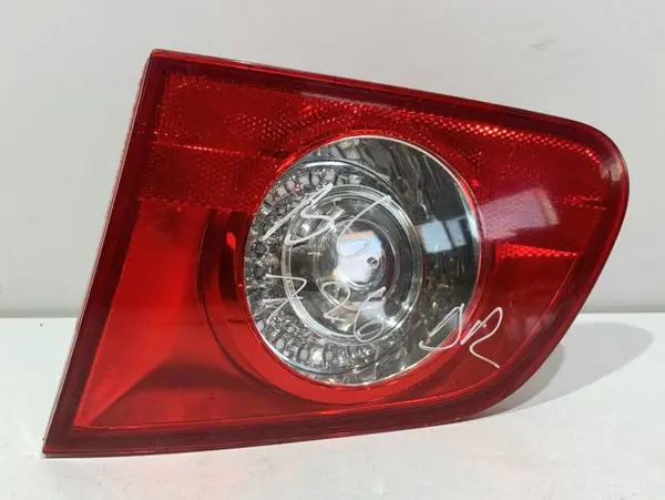 Lampa spate dreapta haion 3C9945094 Volkswagen Passat B6 3C (2005-2010)