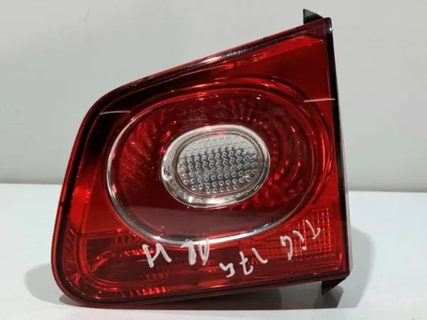 Lampa spate dreapta haion 5N0945094B Volkswagen Tiguan (2007-2011)