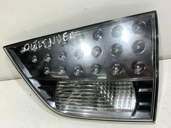 Lampa spate dreapta haion 8331A006 Mitsubishi Outlander 2 (2006-2012)