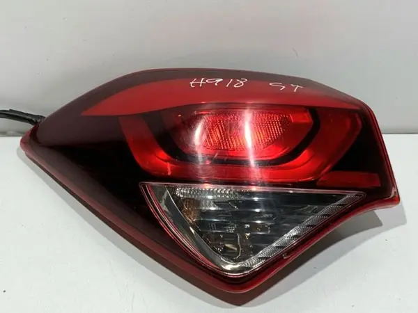 Lampa spate stanga aripa 92401-C8000 Hyundai i20 2 (2014-2018)