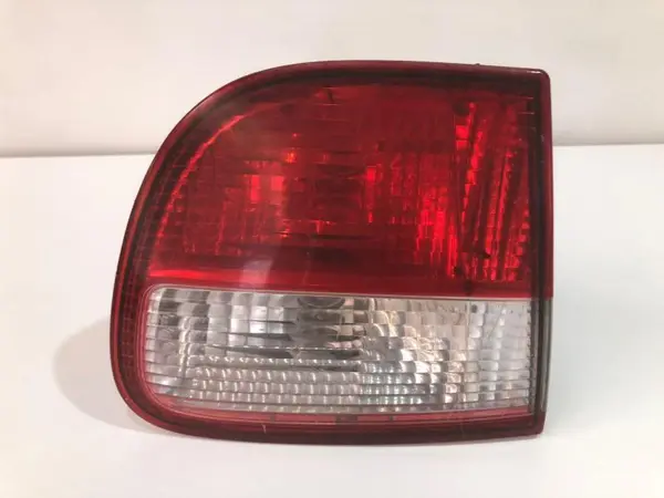 Lampa spate stanga haion 1m6945091b Seat Leon (1999-2006)