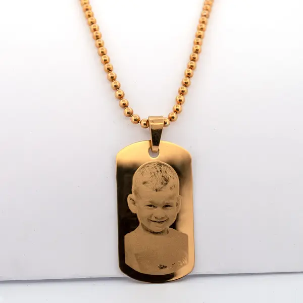Lant cu pandantiv personalizat argint placat cu aur
