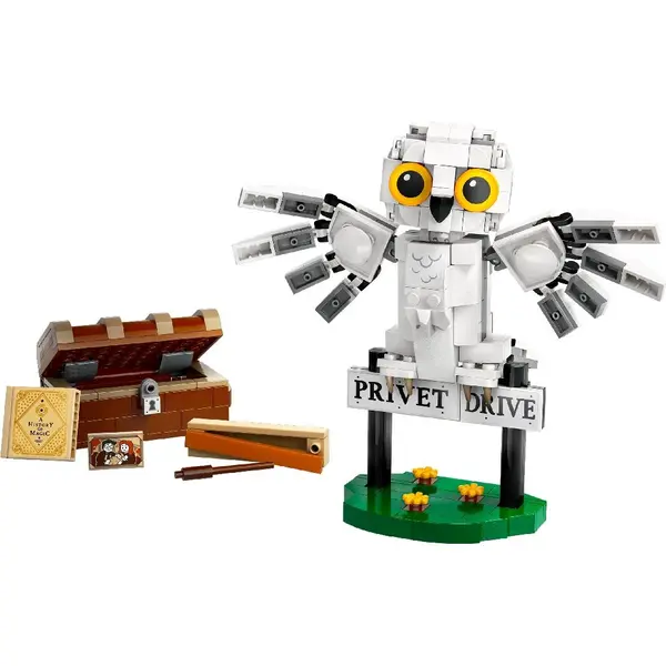 LEGO Harry Potter - Hedwig pe privet drive nr.4 (76425) | LEGO