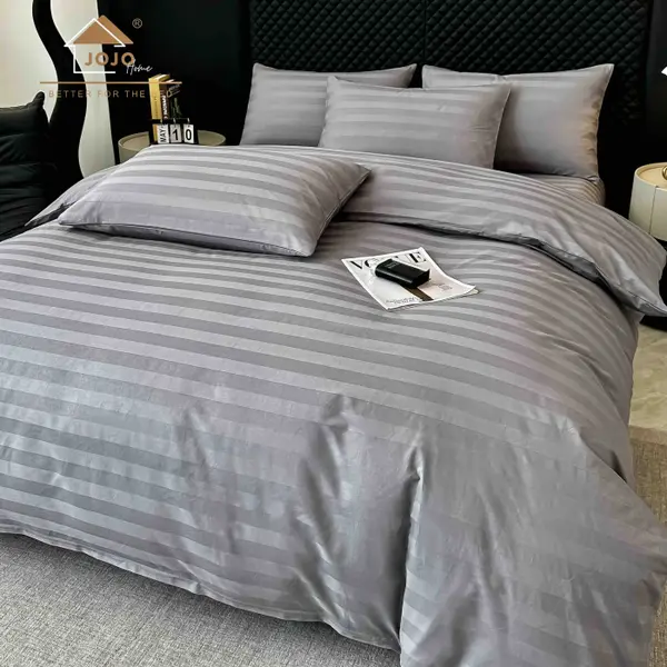 Lenjerie de Pat Damasc Deluxe Luxury, 100% Bumbac Premium, 6 Piese, Cearceaf cu Elastic 180x200 cm, Husa Pilota 200x230 cm, Confort Hotelier 5,