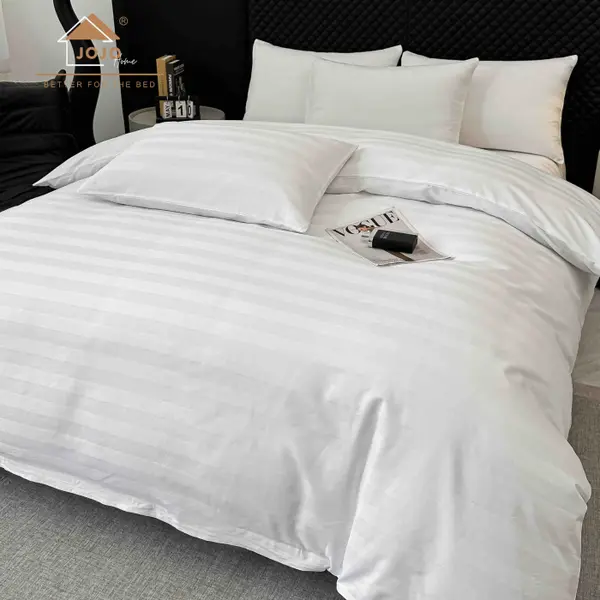 Lenjerie de Pat Damasc Deluxe Luxury, 100% Bumbac Premium, 6 Piese, Cearceaf cu Elastic 180x200 cm, Husa Pilota 200x230 cm, Confort Hotelier 5,
