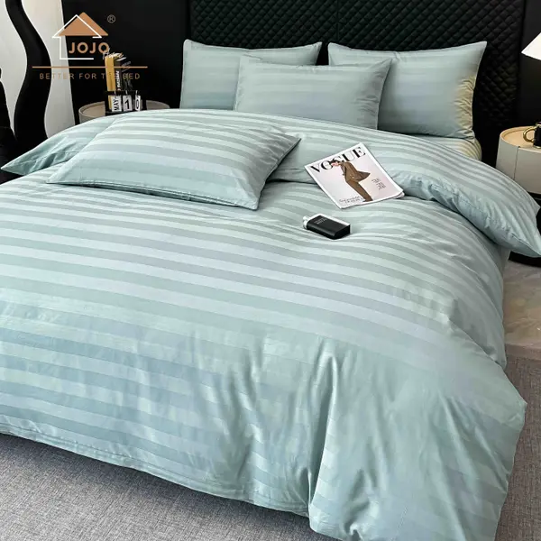 Lenjerie de Pat Damasc Deluxe Luxury, 100% Bumbac Premium, 6 Piese, Cearceaf cu Elastic 180x200 cm, Husa Pilota 200x230 cm, Confort Hotelier 5,
