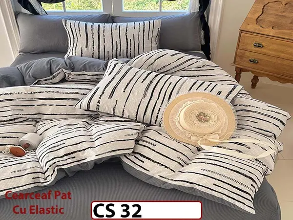 Lenjerie de pat dublă 4 piese, cu imprimeu modern, material fin și răcoros CS 32