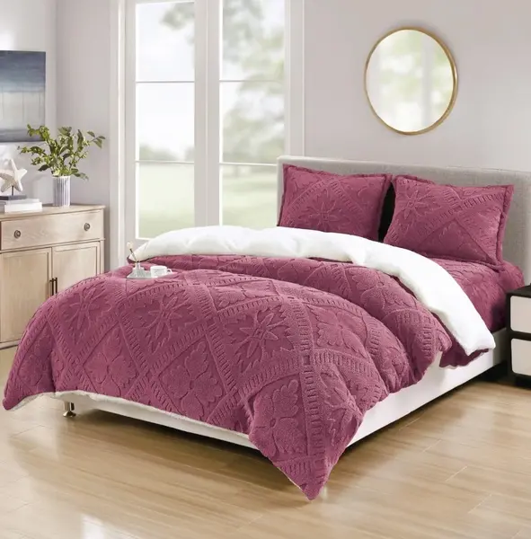 Lenjerie de Pat Dublu, CoCoLiNo Ultra Pufoasa, cu Blanita Sherpa Alba, 4 piese, Cearsaf cu ELASTIC, Model Traditional 3D, Roz inchis