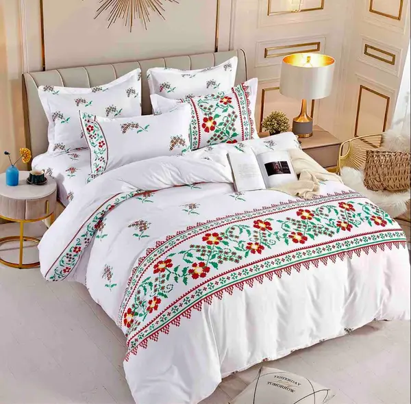 Lenjerie pat 1 PERSOANA, FINET, 4 piese, Jojo Home, Alb, Rosu, Verde, Model Traditional cu Flori