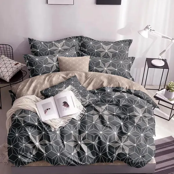 Lenjerie Pat Dublu Cu Elastic Bumbac Satinat - 3 Bucati 219 Lei - Gri Forme Geometrice