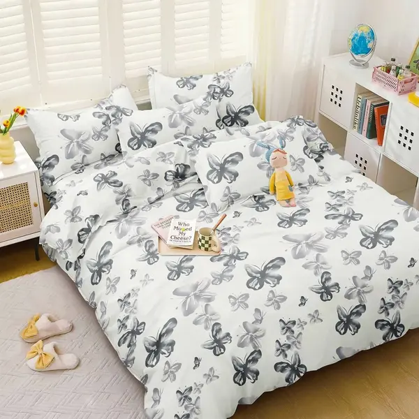 Lenjerie Pat Dublu Cu Elastic Bumbac Satinat - 3 Bucati 219 Lei - Alb Unt Fluturi