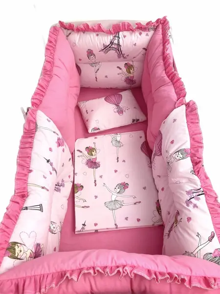 Lenjerie patut 120x60 cm cu 6 aparatori pufoase, cearsaf si paturica Balerine roz