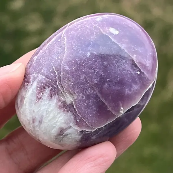 Lepidolit palmstone m10