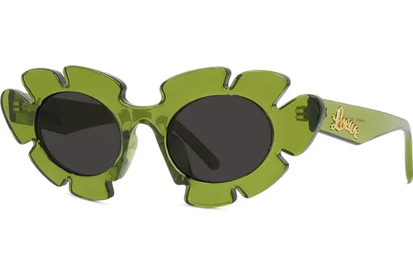 Loewe Curvy Shiny light green Cat Eye Sunglasses