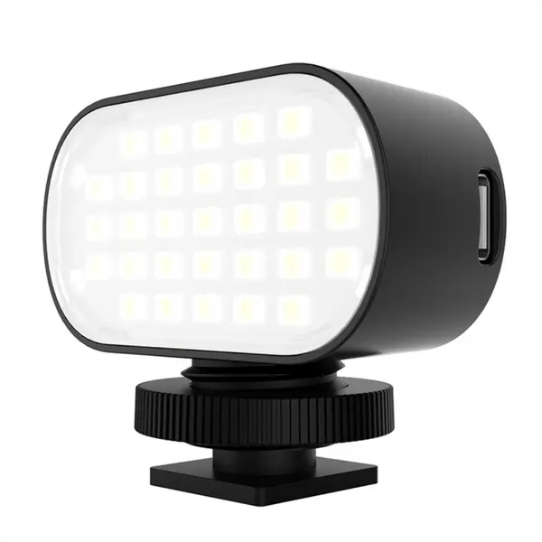 Lumină de umplere RGB K&F Concept, formă ovală, cu culori complete.
