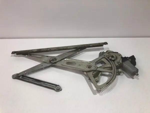 Macara geam electric cu motoras stanga fata 422520-10570 Toyota RAV 4 (2005-2010)