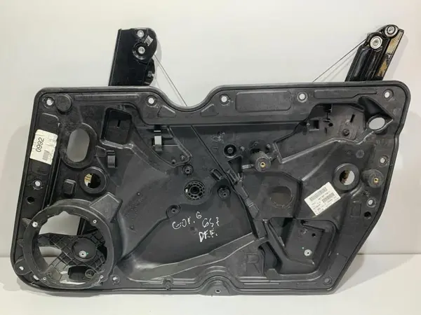 Macara geam electric dreapta fata 5K2837730T Volkswagen Golf 6 (2008-2013)