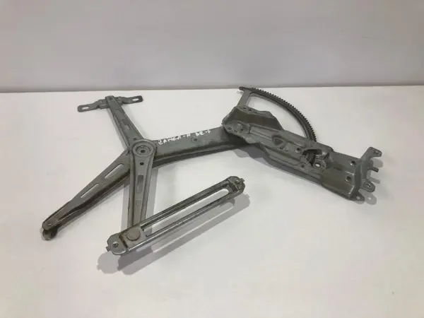 Macara geam electric dreapta fata 90579572 Opel Zafira A (1999-2005)