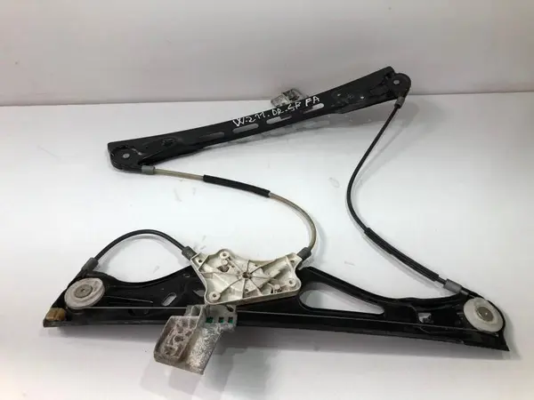 Macara geam electric dreapta fata a2117200246 Mercedes E-Class (2002-2008) [W211]