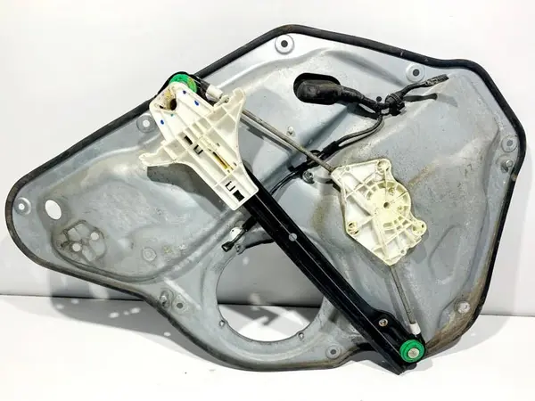 Macara geam electric dreapta spate 1K9839756A Volkswagen Golf 5 (2004-2009)