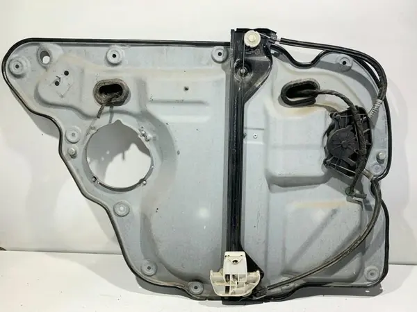 Macara geam electric dreapta spate 1T0839730Q Volkswagen Touran facelift (2010-2015) [1t3]