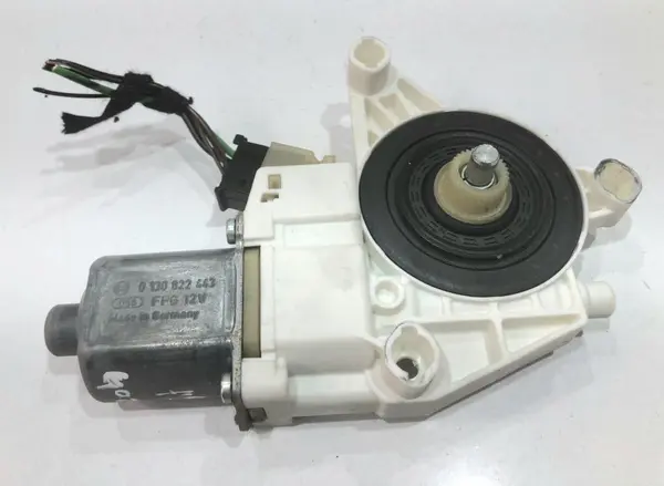 Macara geam electric stanga spate 0130822443 Mercedes C-Class (2007-2010) [W204]
