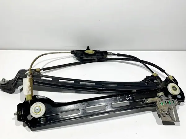 Macara geam electric stanga spate 3C8839461K Volkswagen Passat CC (2008-2012)