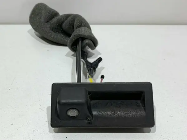 Maner capota spate cu camera video 3V0827566H Skoda Superb 3 (2015-2019)
