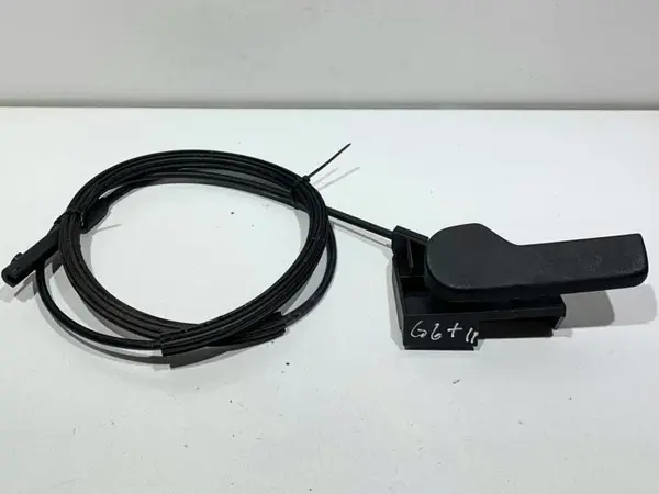 Maner deschidere capota cu cablu 1K1823633 Volkswagen Golf 6 plus (2009-2014)