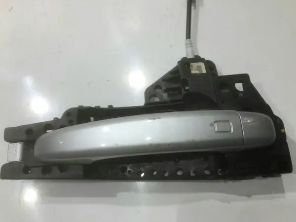 Maner usa dreapta fata cu suport culoare argintie - lx7w 8T0837205A Audi Q3 (2011-2017) [8U]