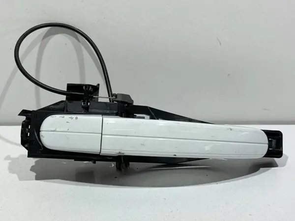 Maner usa dreapta fata culoare alba - frozen white Ford Kuga (2008-2012)
