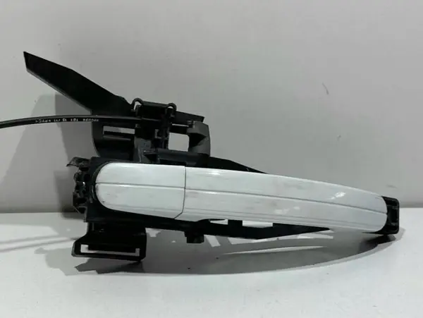 Maner usa dreapta spate Ford Kuga (2008-2012)