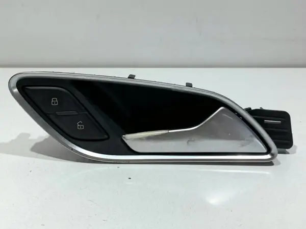 Maner usa interior dreapta fata 8U2837020A Audi Q3 (2011-2017) [8U]