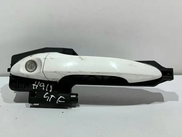 Maner usa stanga fata culoare alb - polar white(bms) Hyundai i20 2 (2014-2018)